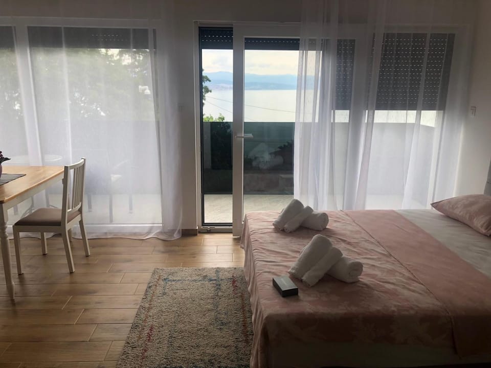 Living room, Seating area, Bedroom