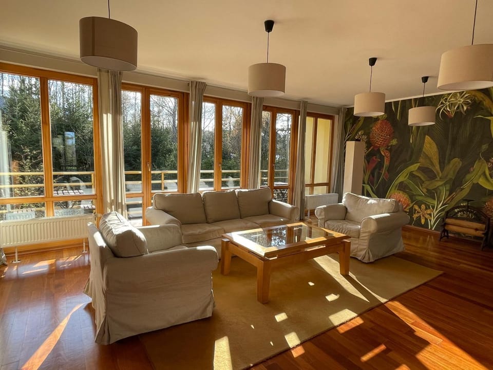 View (from property/room), Living room, Seating area