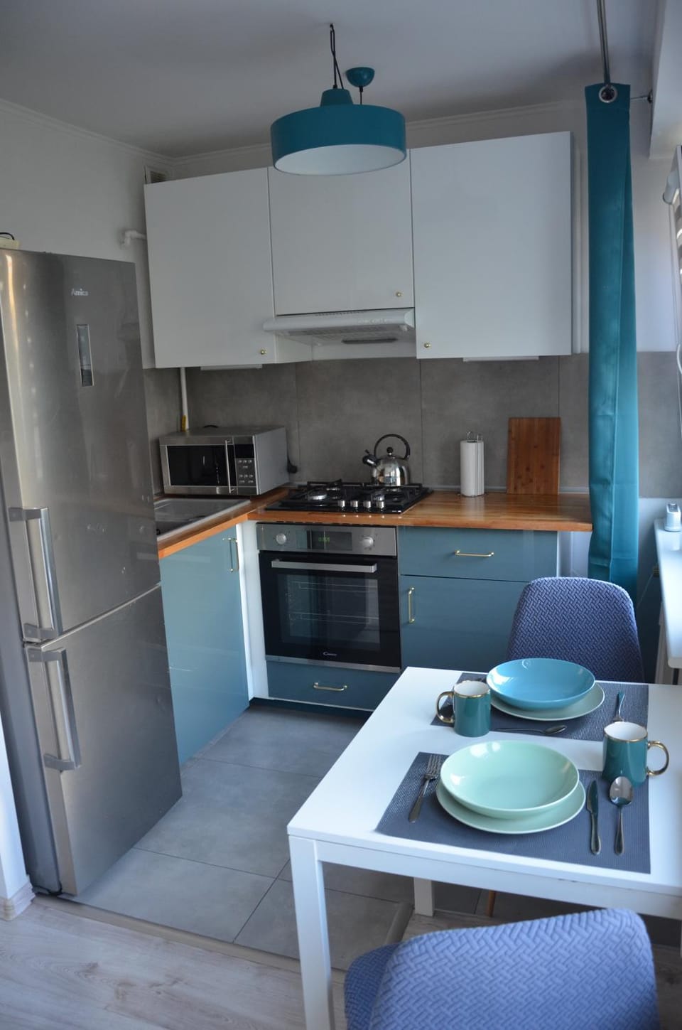 Kitchen or kitchenette, Dining area, oven, stove