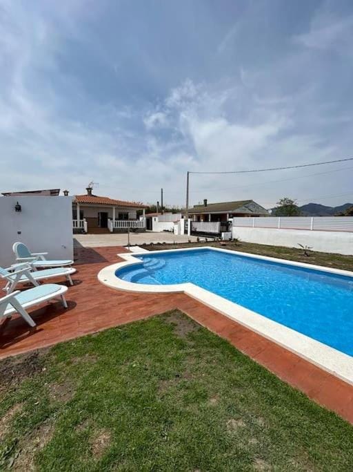 Garden, Hot Tub, Balcony/Terrace