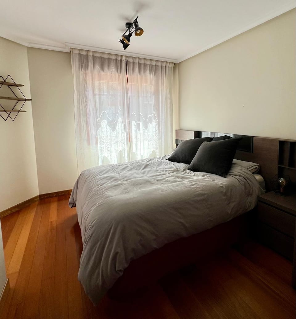 C17A01Moderno apto 3 dormitorios by R2R Consulting Apartment in Cantabria