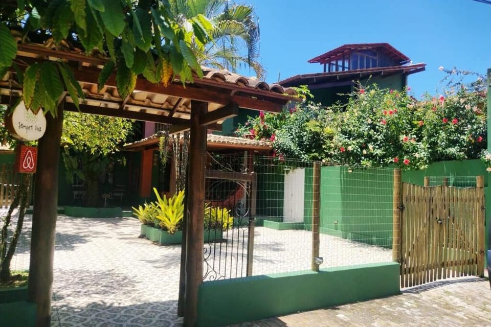 Sempre Viva - tranquila e pertinho de tudo. House in Itacaré
