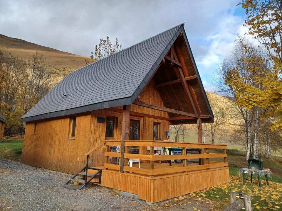 CHALET 9 "Pensée" Chalet in Catalonia