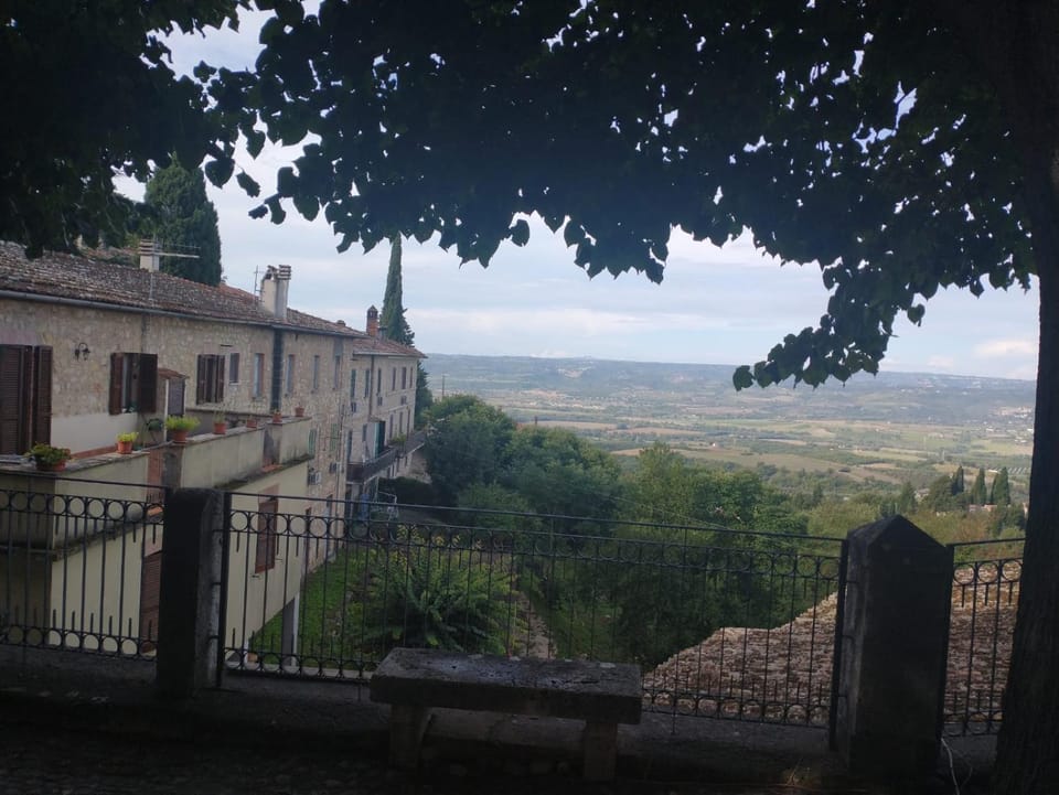 Casa in collina Apartment in Umbria