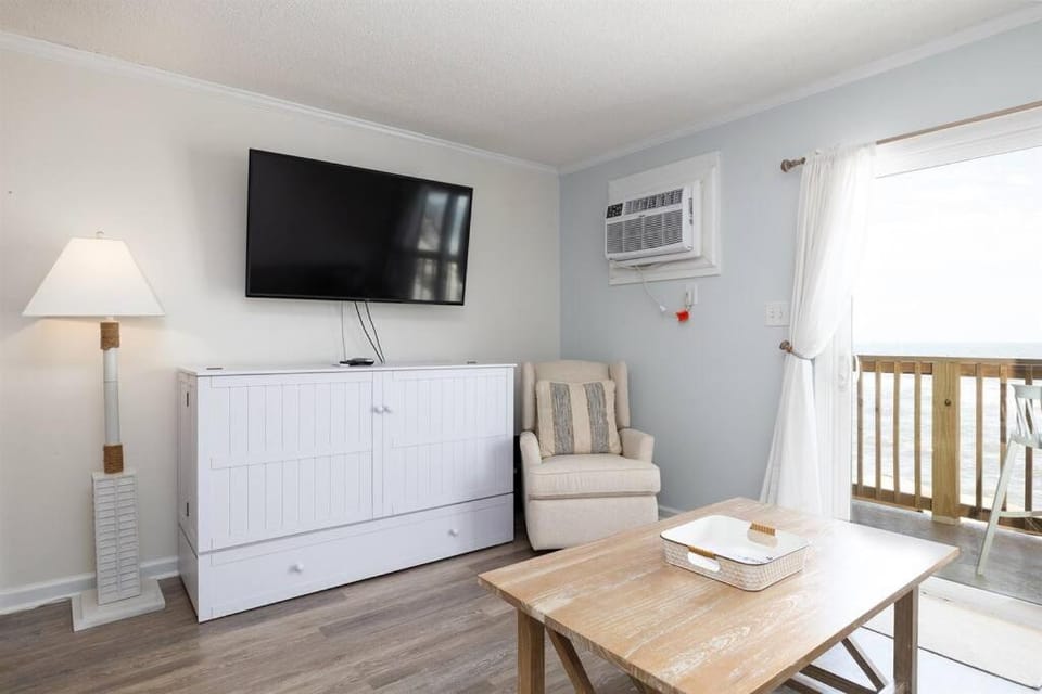Beach Balcony Sun Oceanfront Condo Sandpiper Apartment in North Topsail Beach