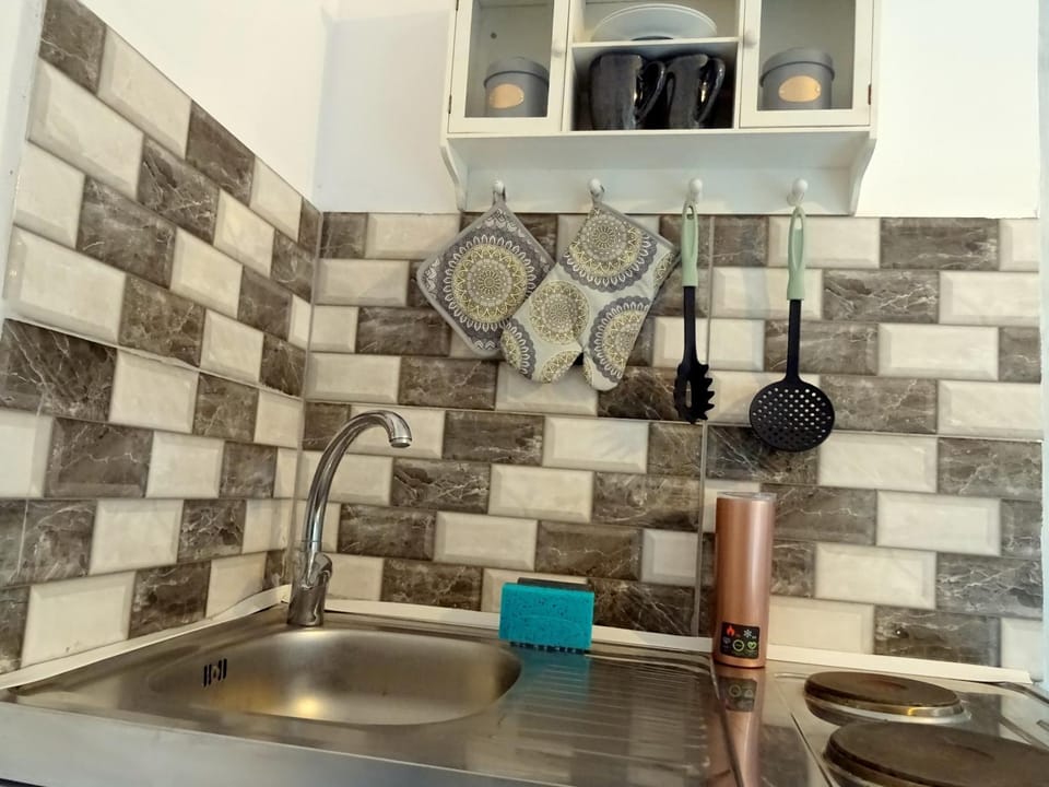 Lilly's Cosy Studio Apartment in Rhodes
