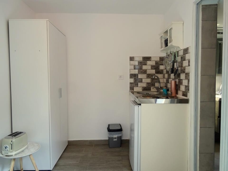 Lilly's Cosy Studio Apartment in Rhodes