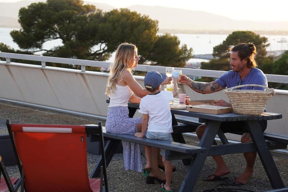 Superbe rooftop vue mer Port Santa Lucia 5 pers Apartment in Saint-Raphael