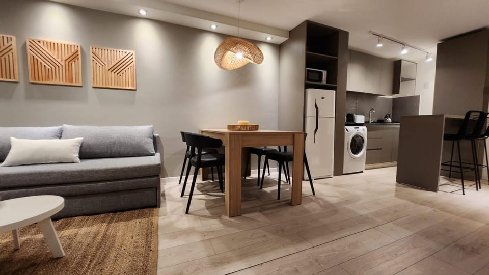 Kitchen or kitchenette, Living room, Seating area, Dining area, washing machine