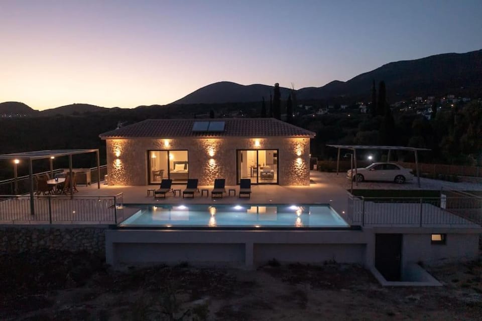 Property building, Night, Pool view, Swimming pool, sunbed