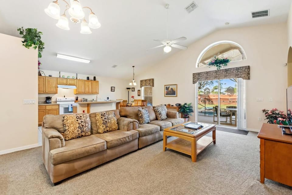 Themed Home w/ Pool Near Disney & Game Room House in Four Corners