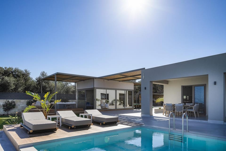 Virtus in Mare Villa in Crete