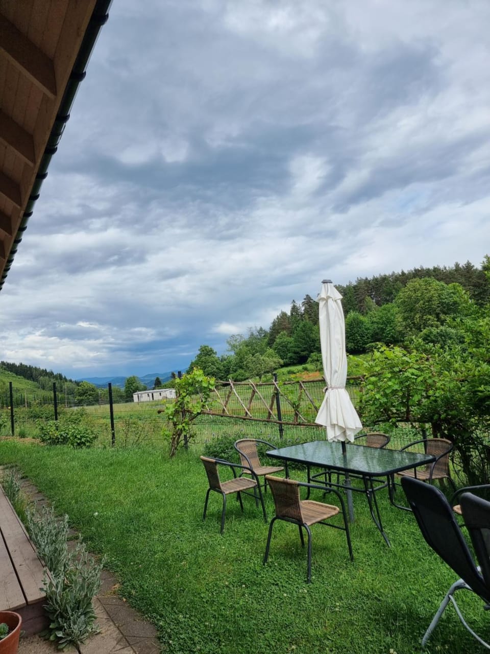 Spring, Garden view, Mountain view