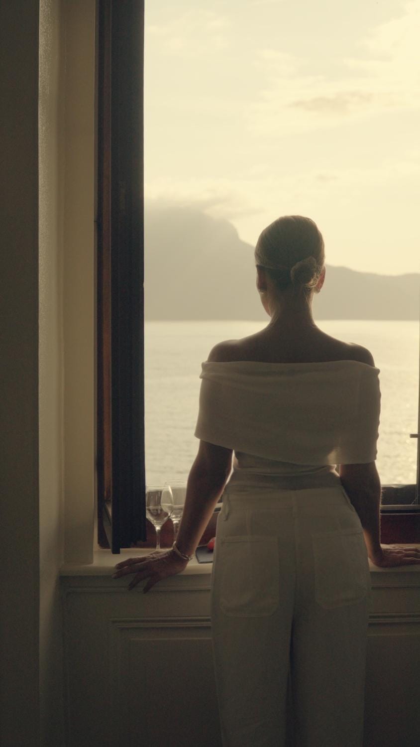 Montreux Riviera Suite Waterfront 3 Bedrooms Private Parking Apartment in Montreux