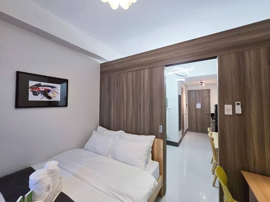 Citispace 1BR Condotel Suite at FAME Residences #FM31A Apartment in Mandaluyong