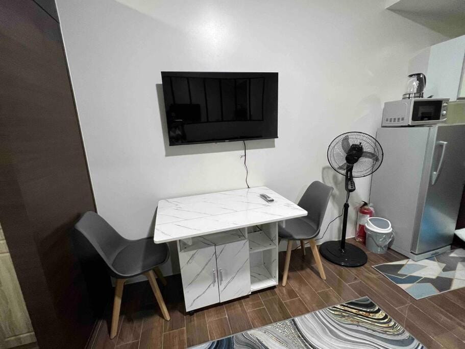 AIR Residences - 1 Bedroom Unit with Wifi and Netflix Apartment in Makati