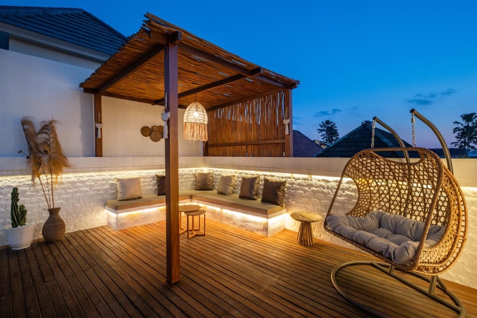 Night, Natural landscape, Balcony/Terrace, Seating area
