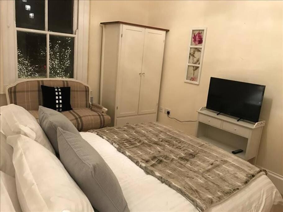 The Paradise Suite Apartment in Southport