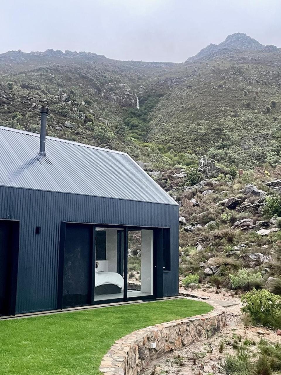 Property building, Day, Natural landscape, Mountain view