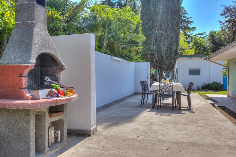 BBQ facilities, BBQ facilities