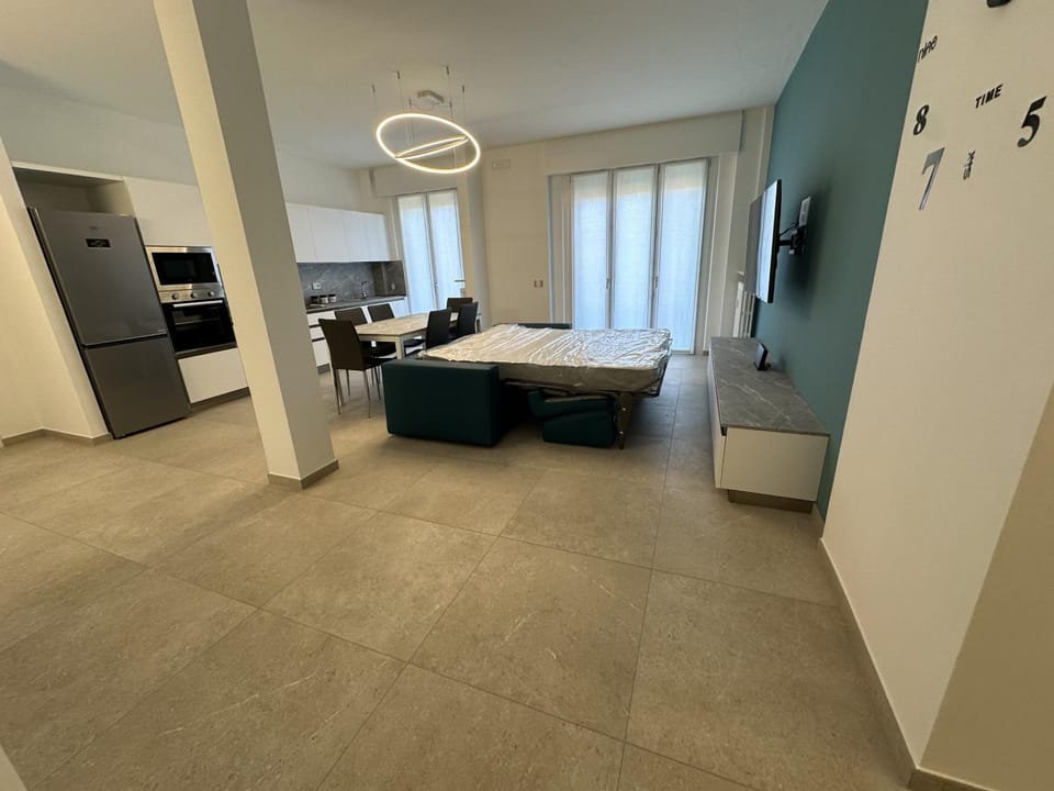 Bed, Living room