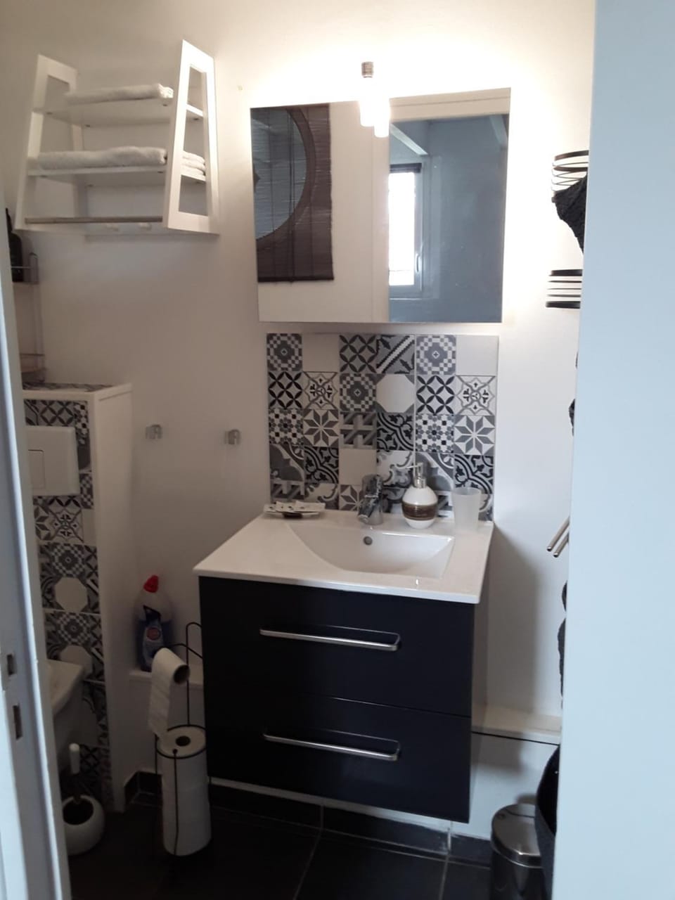 Grand studio au milieu des vignes Bed and Breakfast in Narbonne