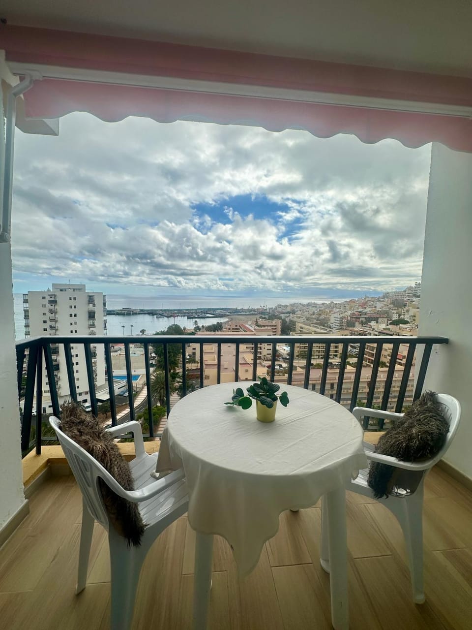 Infinity Views To the Ocean Apartment in Los Cristianos