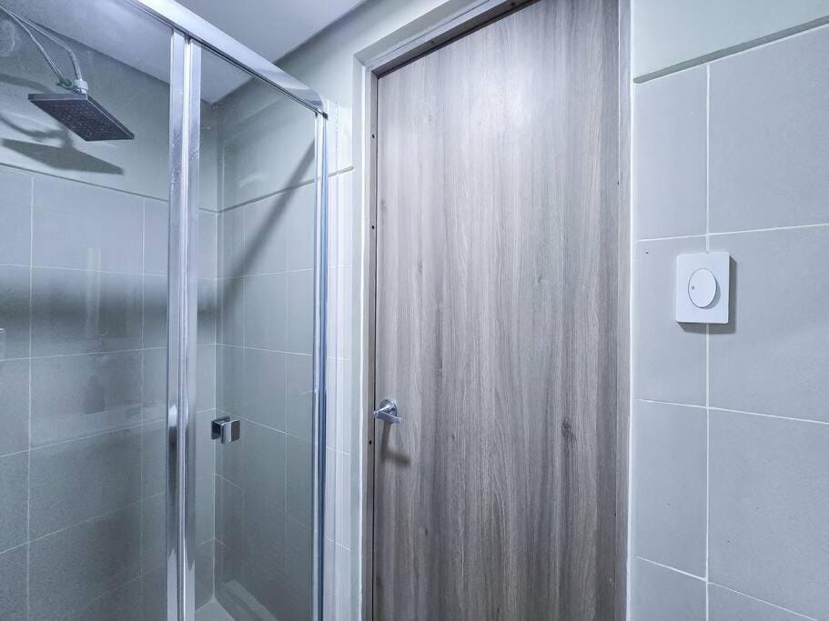 Citispace 1BR Condotel Suite at FAME Residences #FM39A Apartment in Mandaluyong