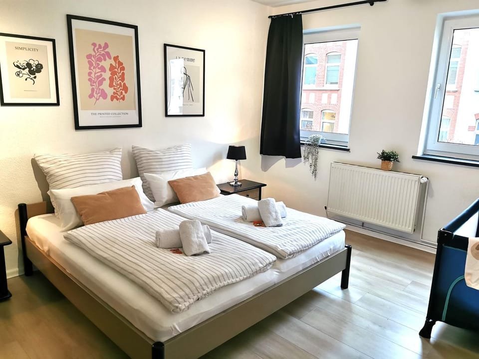 Bed, Bedroom