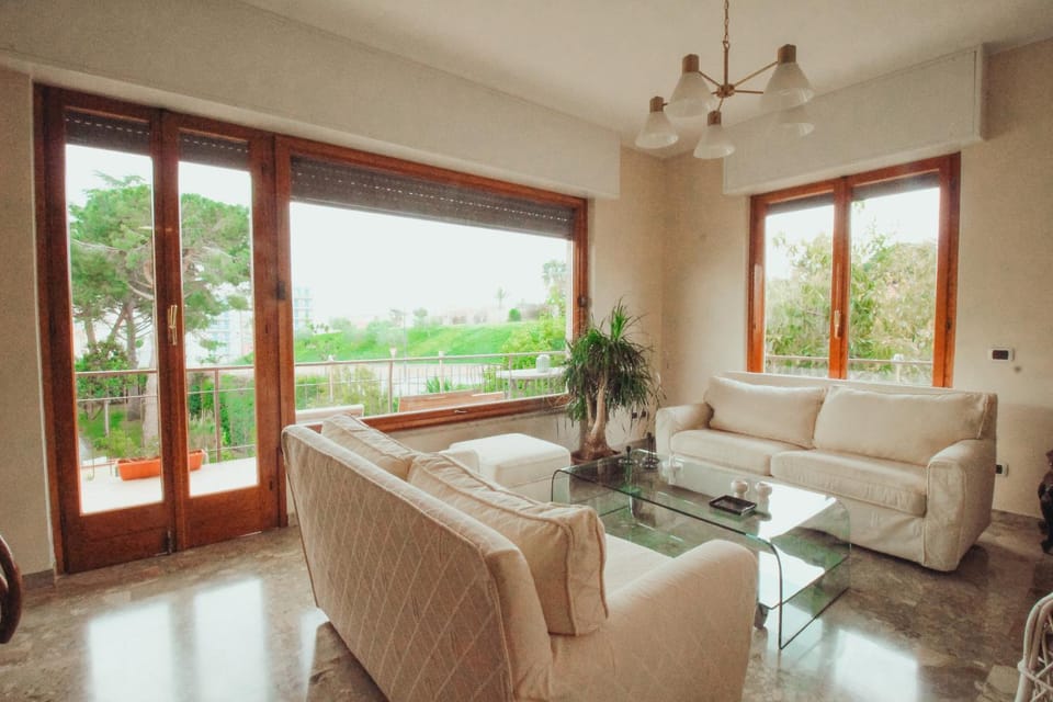 Balcony/Terrace, Balcony/Terrace, Living room