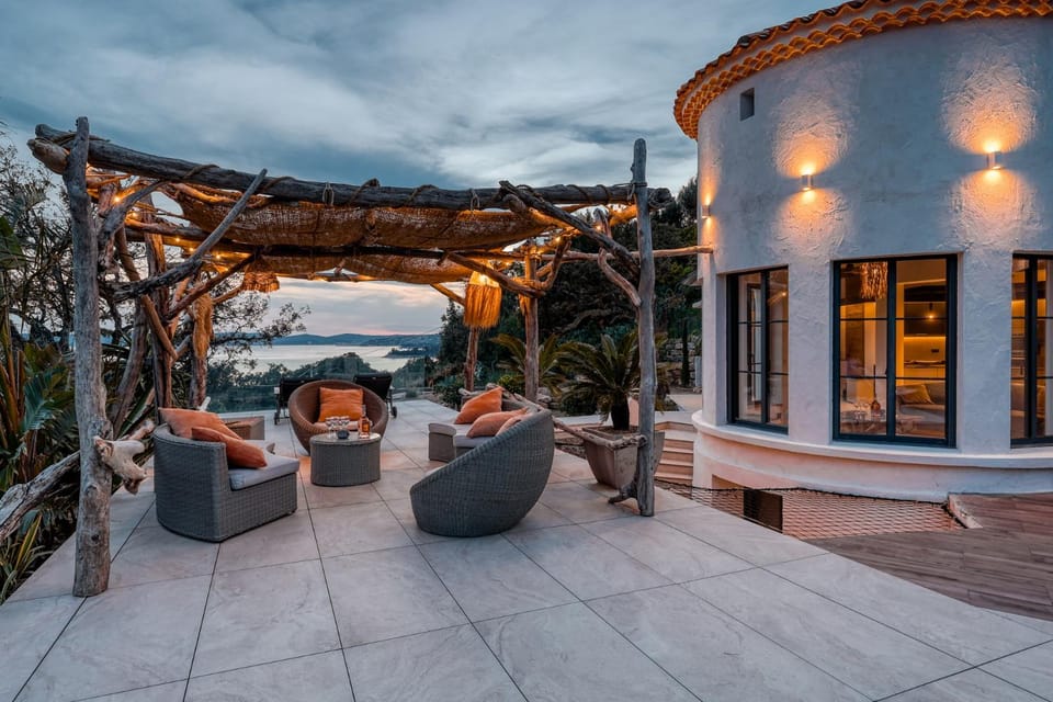 Villa climatisée au Lavandou avec vue mer avec piscine chauffée Villa in Le Lavandou