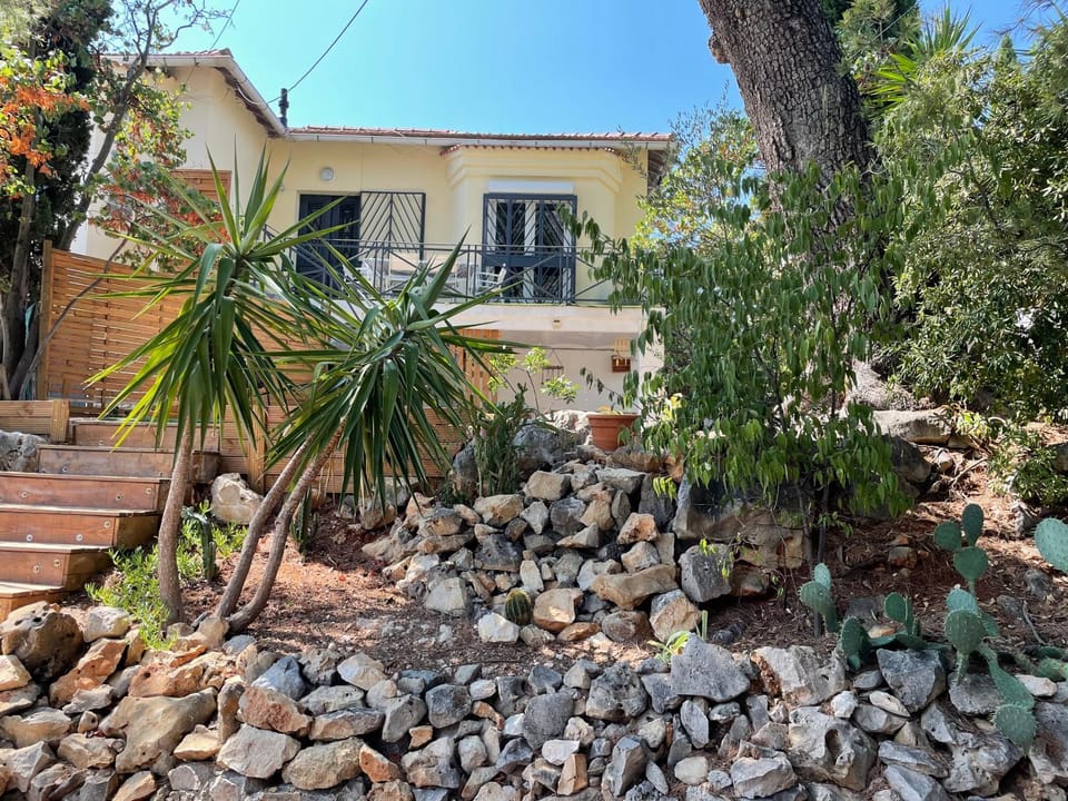 Spacieuse villa dans les pins Villa in Marseille