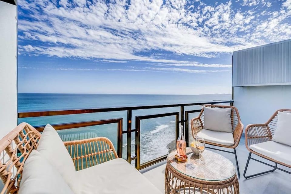 127-Stunning Beachfront Apartment in Benalmádena Apartment in Benalmadena