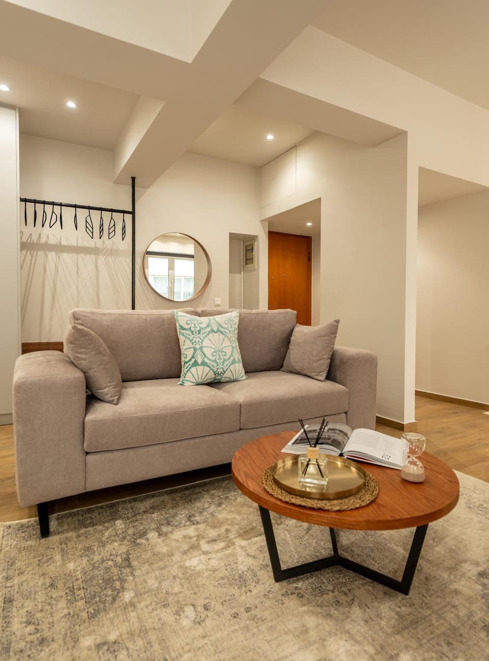Living room, Seating area