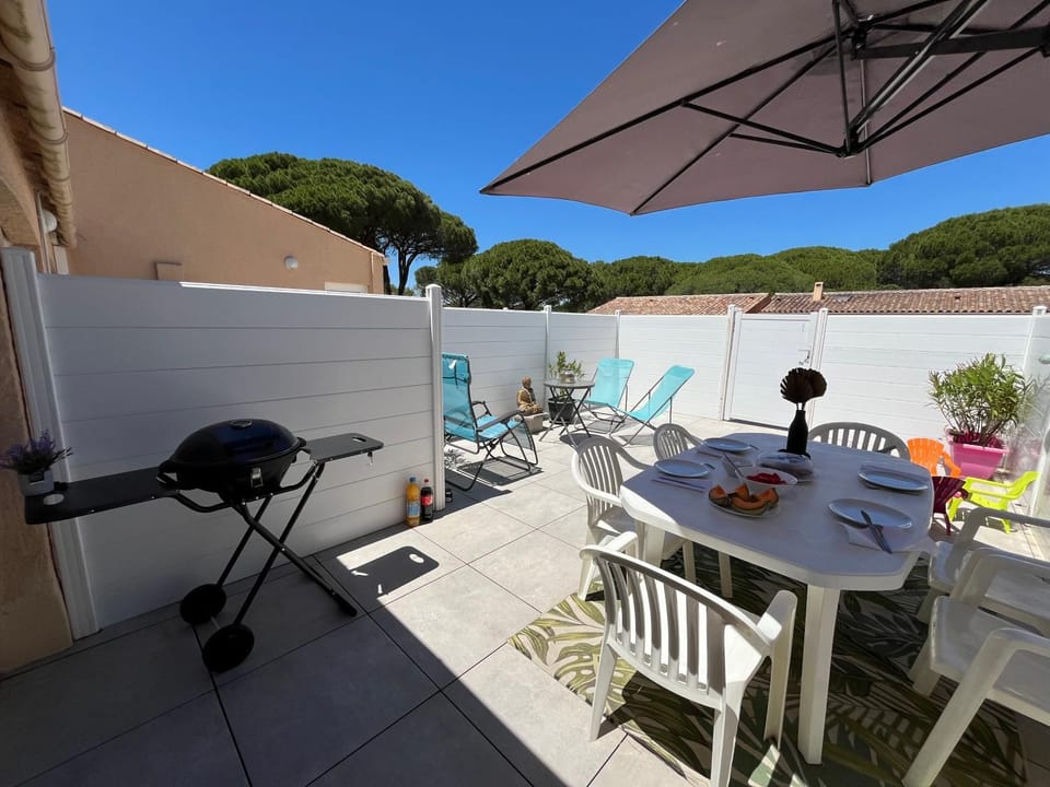 Balcony/Terrace, Dining area, sunbed