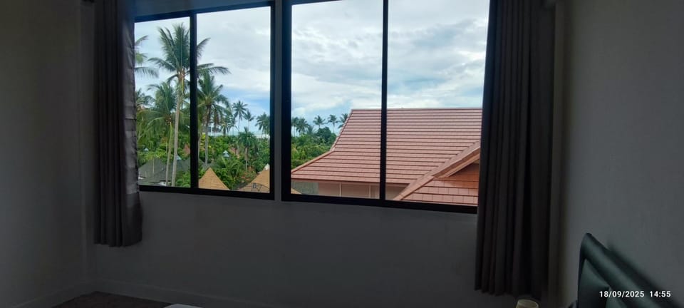 Chaweng Town Hotel Bed and Breakfast in Ko Samui