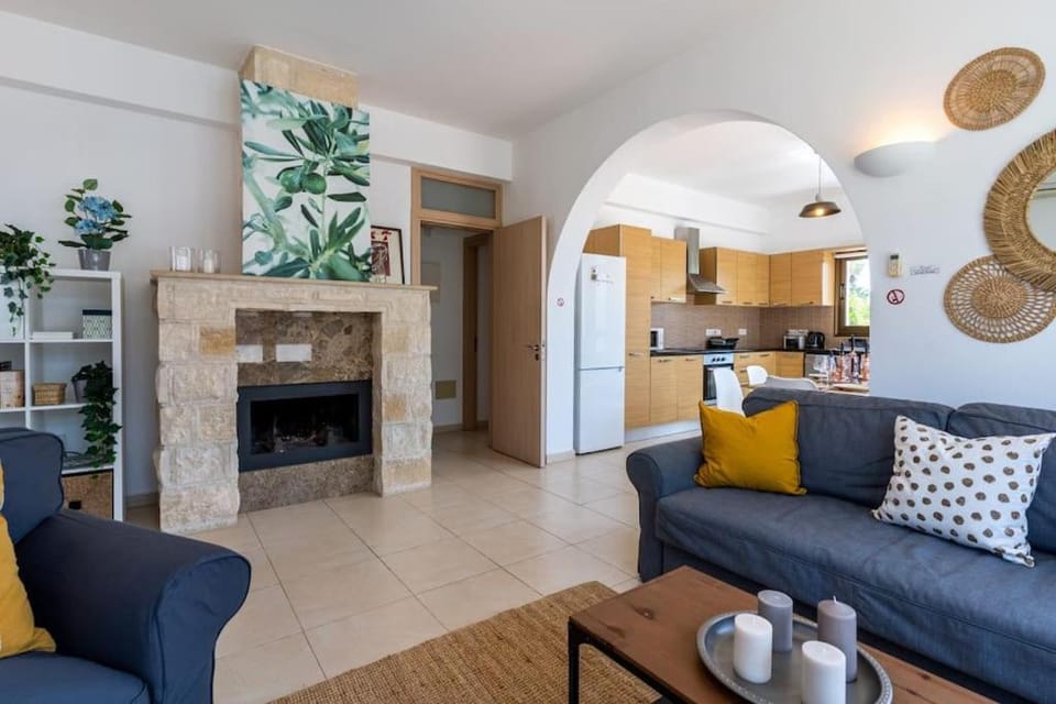 Living room, fireplace