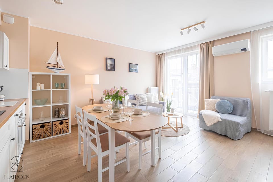 Kitchen or kitchenette, Living room, Seating area, Dining area, furniture, air conditioner
