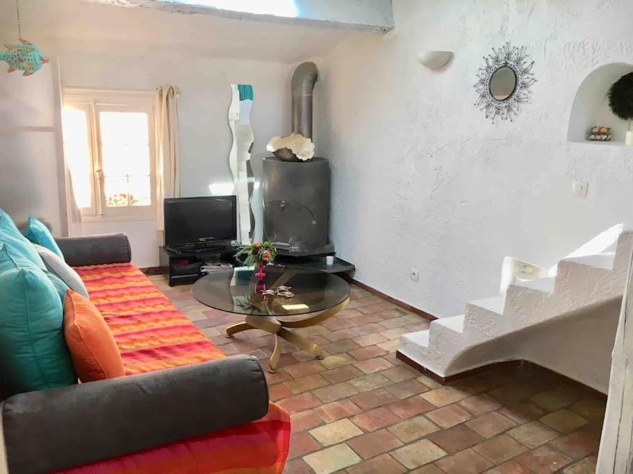 CANNES centre CHARMANT 2 PIECES MEZZANINE Apartment in Cannes