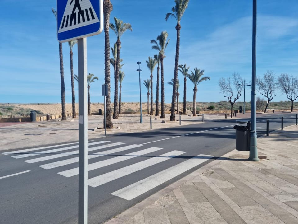 Neighbourhood, Street view