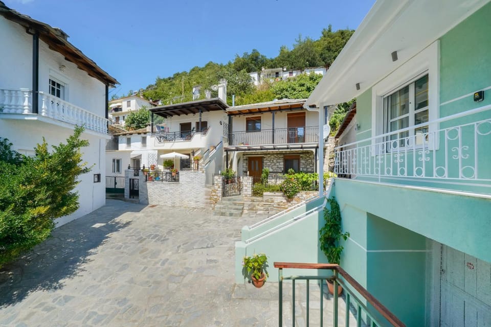 Property building, Spring, Day, Neighbourhood, Natural landscape, View (from property/room), Balcony/Terrace, Mountain view, Street view