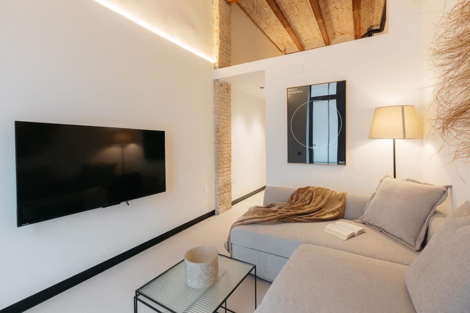 Communal lounge/ TV room, TV and multimedia, Evening entertainment