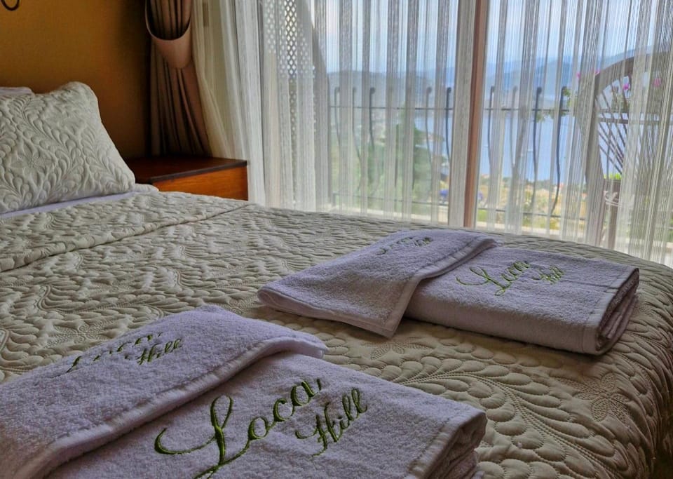 Bed, Natural landscape, towels