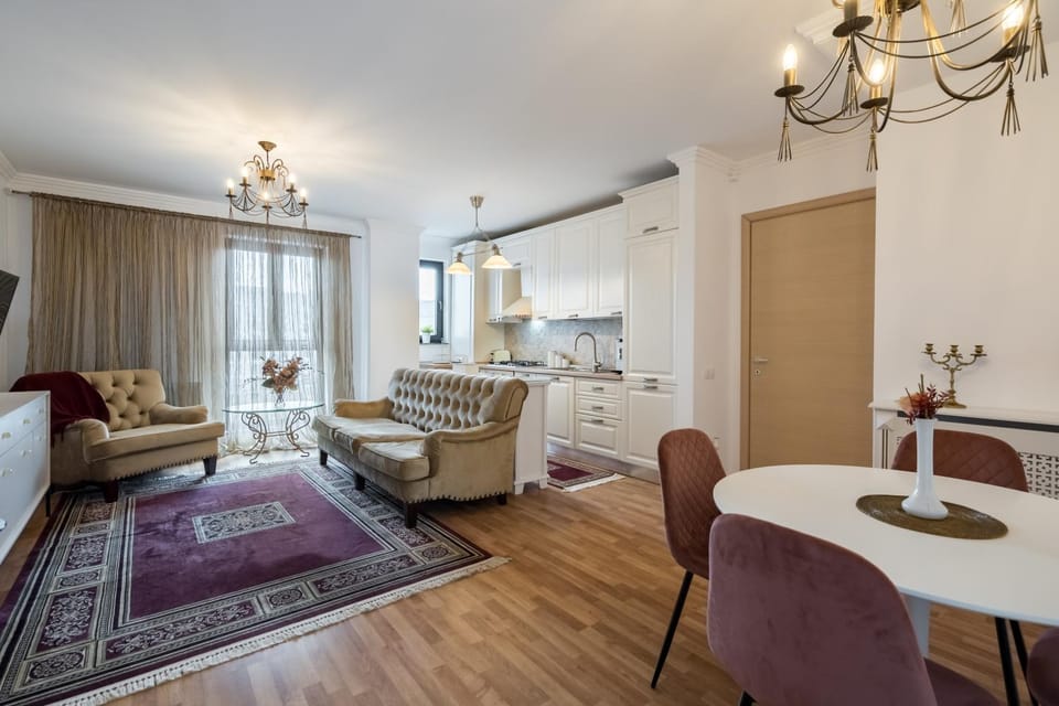 Kitchen or kitchenette, Living room, Dining area