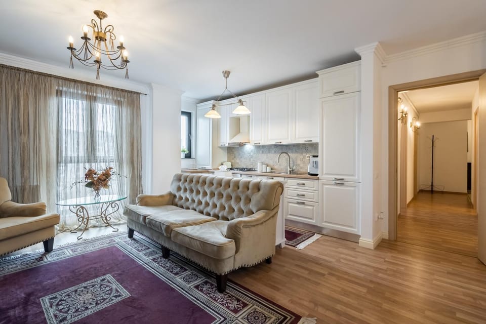 Kitchen or kitchenette, Living room, Seating area