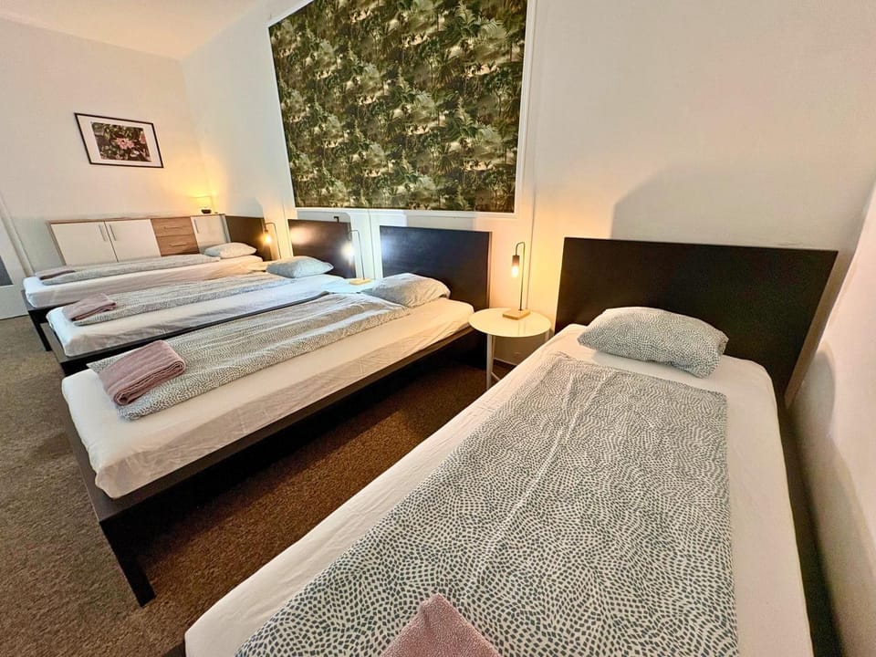 Bed, Day, Photo of the whole room, Decorative detail, Bedroom, Communal kitchen, Area and facilities, pet friendly, pet friendly, towels, wardrobe