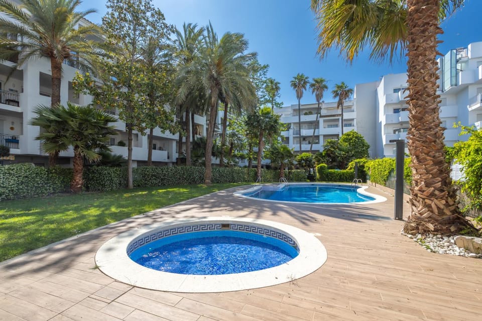 V029 - Royal Marina Apartment in Roses