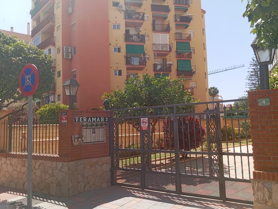 Property building, Street view