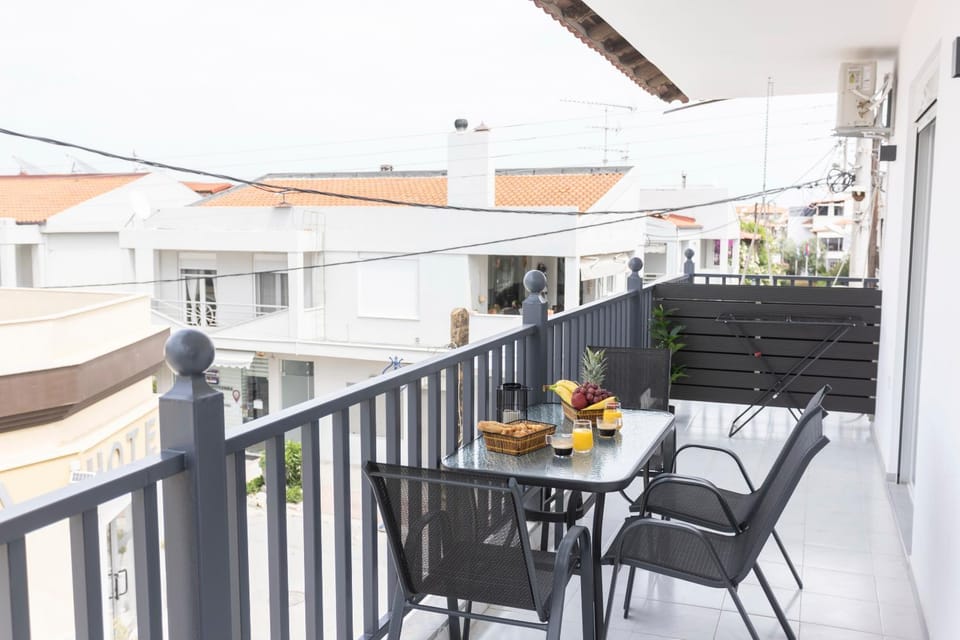 Property building, Day, View (from property/room), Balcony/Terrace, Living room, Seating area