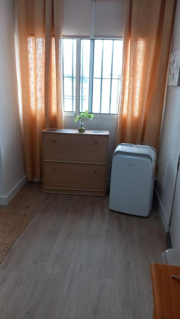 Apartamento tranquilo cerca de la estación de tren y bodegas Apartment in Jerez de la Frontera